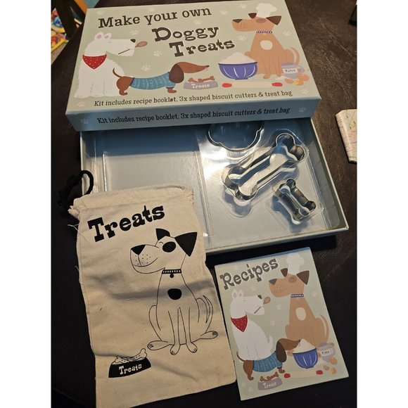 Dog toys Accessories - SOLD Make Your Own Dog Treats Kit With Dogtreat Recipes - UNUSED In Original Box